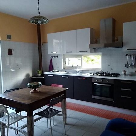 הוילה קלטניסטה Casa Vacanze Laura מראה חיצוני תמונה